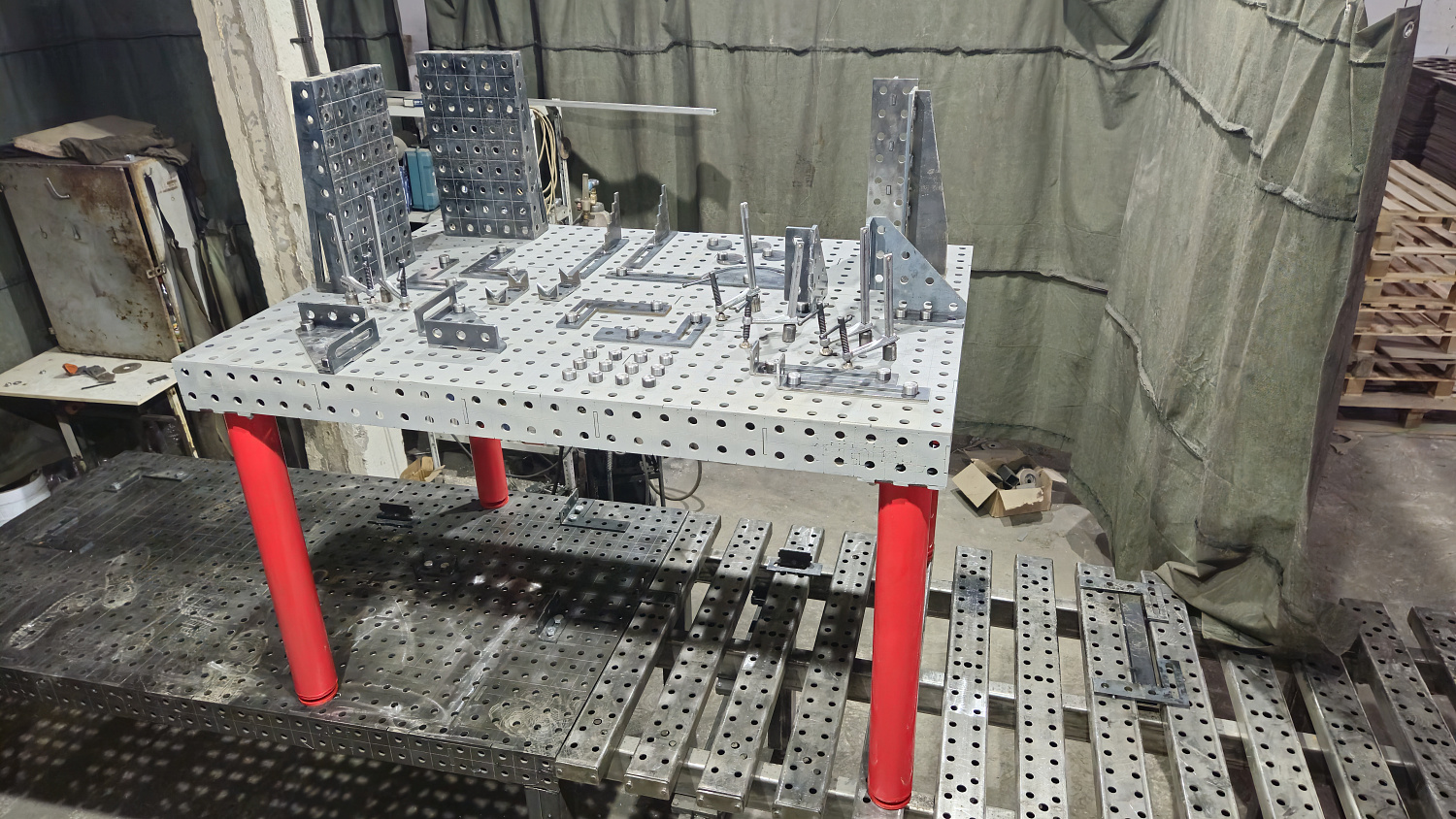 Сварочный 3D стол 2000х1000х100 8 мм (шаг 50х50)